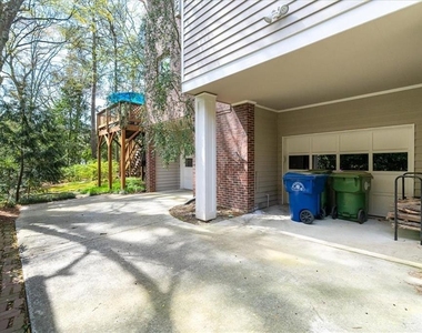 361 Delmont Drive Ne - Photo Thumbnail 29