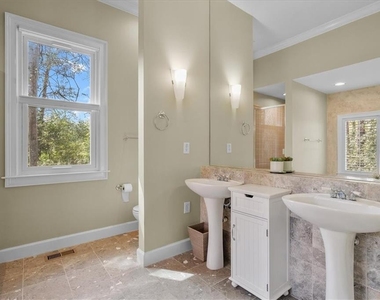 361 Delmont Drive Ne - Photo Thumbnail 17
