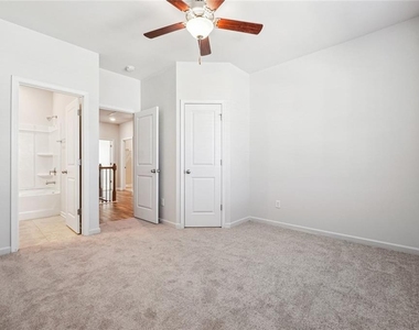 3524 Creek Hollow - Photo Thumbnail 35