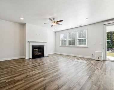 3524 Creek Hollow - Photo Thumbnail 3
