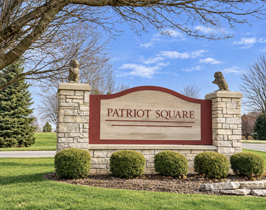 14527 Patriot Square Drive E - Photo Thumbnail 20