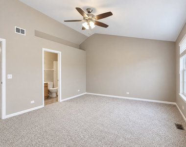 14527 Patriot Square Drive E - Photo Thumbnail 12