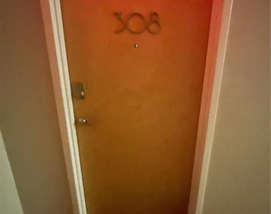 373 Moreland Avenue Ne - Photo Thumbnail 1