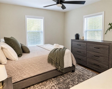 538 Garner Street - Photo Thumbnail 7