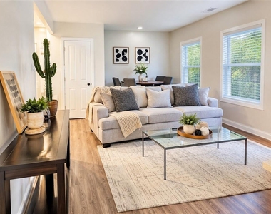 538 Garner Street - Photo Thumbnail 5