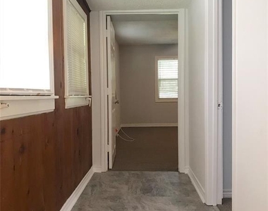 817 Cypress Street - Photo Thumbnail 4