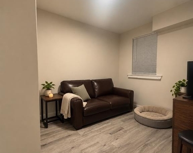 59 Farnham - Photo Thumbnail 3