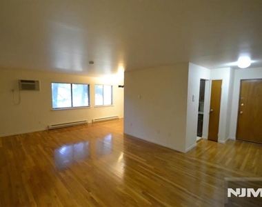 121 Grove - Photo Thumbnail 1