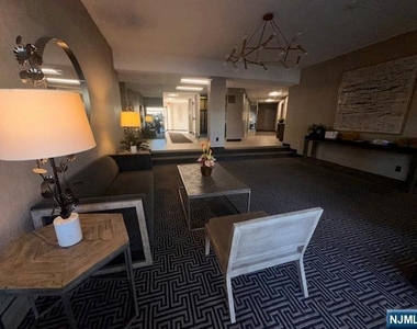 873 Main - Photo Thumbnail 12