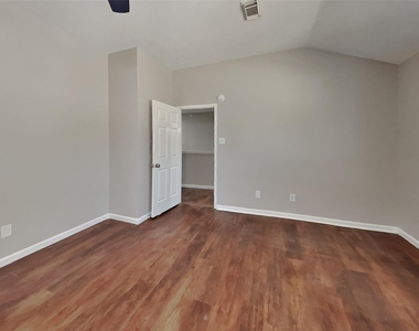 1306 Castlemist Drive - Photo Thumbnail 6