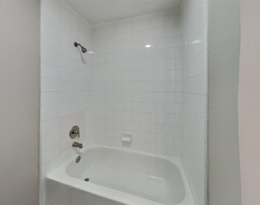 1306 Castlemist Drive - Photo Thumbnail 14