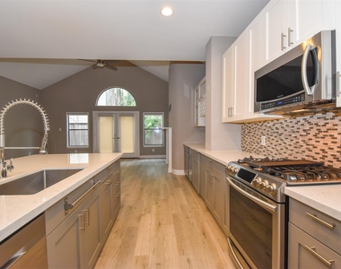 5710 Cornish Street - Photo Thumbnail 11
