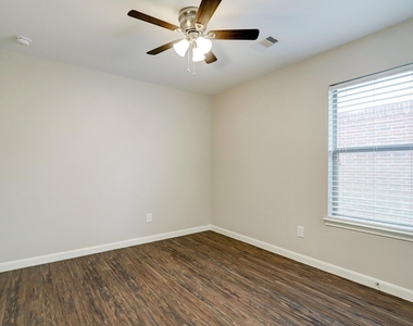 22418 Bellwick Ridge Lane - Photo Thumbnail 12
