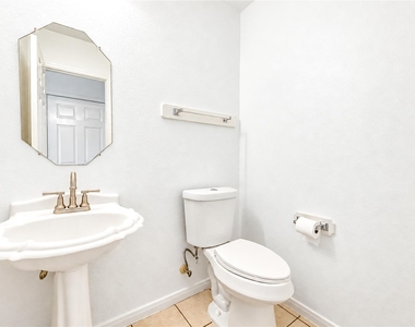 1307 S Teal Estates Circle - Photo Thumbnail 10