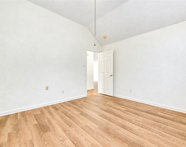 1307 S Teal Estates Circle - Photo Thumbnail 32