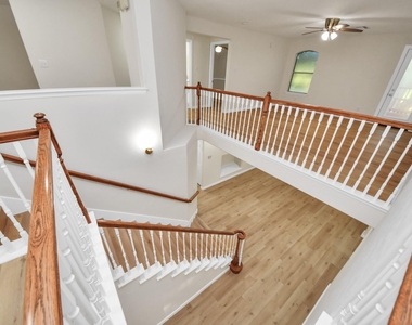 11927 Canyon Mills Drive - Photo Thumbnail 4