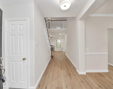 11927 Canyon Mills Drive - Photo Thumbnail 23