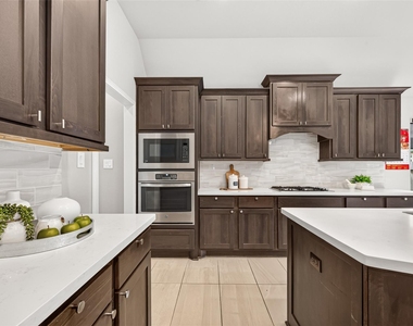 10710 Inverclyde Drive - Photo Thumbnail 12