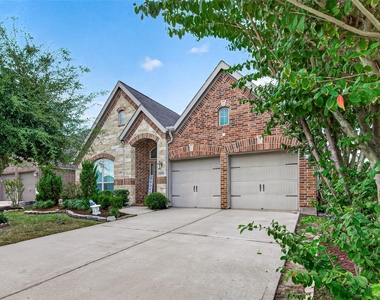 10710 Inverclyde Drive - Photo Thumbnail 1