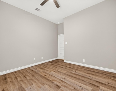 10710 Inverclyde Drive - Photo Thumbnail 30