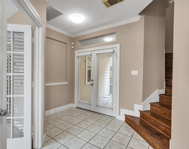 4319 Lillian Street - Photo Thumbnail 3