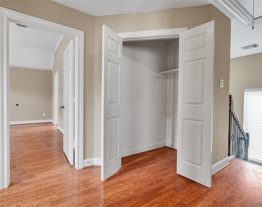 4319 Lillian Street - Photo Thumbnail 23