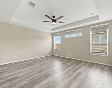 3208 Craftsman Place - Photo Thumbnail 12