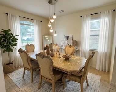 5115 Harbor Palm Drive - Photo Thumbnail 12
