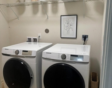 5115 Harbor Palm Drive - Photo Thumbnail 24