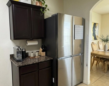 5115 Harbor Palm Drive - Photo Thumbnail 14
