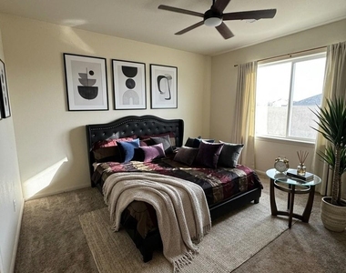5115 Harbor Palm Drive - Photo Thumbnail 3