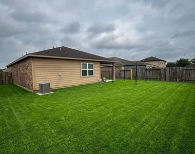 5115 Harbor Palm Drive - Photo Thumbnail 18