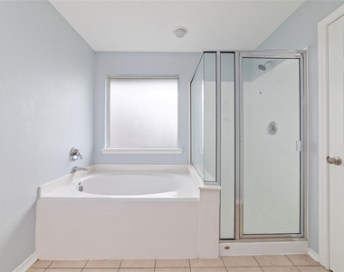 8734 Rainglen Lane - Photo Thumbnail 25