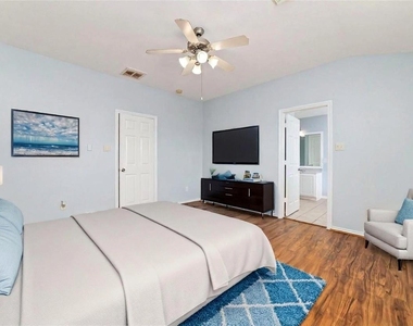 8734 Rainglen Lane - Photo Thumbnail 21