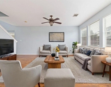 8734 Rainglen Lane - Photo Thumbnail 9