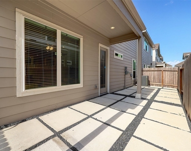 9923 Granary Mill Place - Photo Thumbnail 15