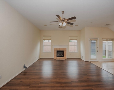2725 Hidden Landing Drive - Photo Thumbnail 19
