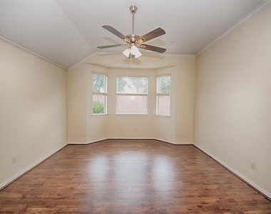 2725 Hidden Landing Drive - Photo Thumbnail 21