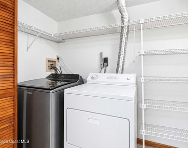 165 Riverside Drive - Photo Thumbnail 10
