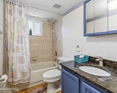 165 Riverside Drive - Photo Thumbnail 11
