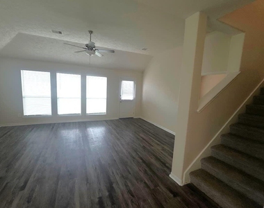 4006 Hawthorne Arbor - Photo Thumbnail 1