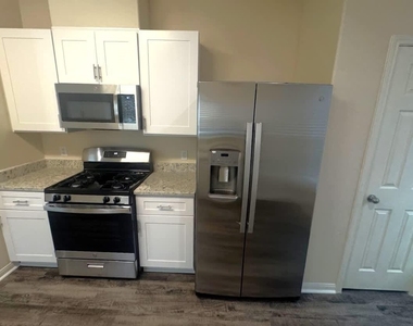 4006 Hawthorne Arbor - Photo Thumbnail 3