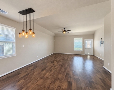 17115 Verde Park Lane - Photo Thumbnail 3
