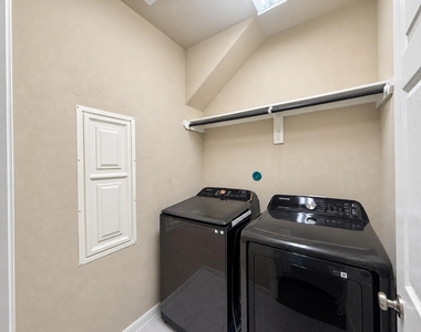 17115 Verde Park Lane - Photo Thumbnail 17