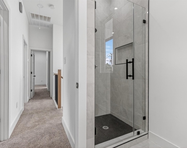 6801 Apollo Street - Photo Thumbnail 13