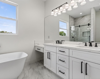 6801 Apollo Street - Photo Thumbnail 11