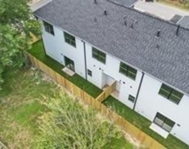 6801 Apollo Street - Photo Thumbnail 24