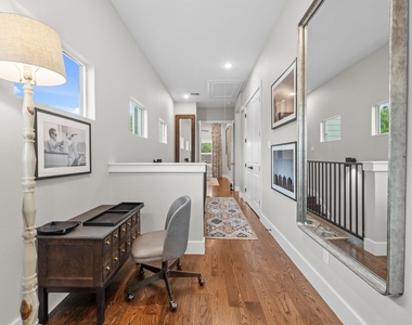 816 E 38th St - Photo Thumbnail 18