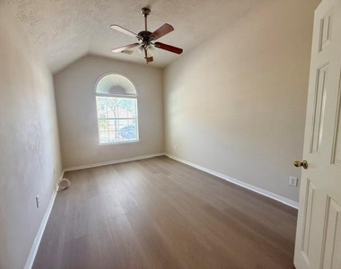11126 Riverbank Ridge Lane - Photo Thumbnail 13