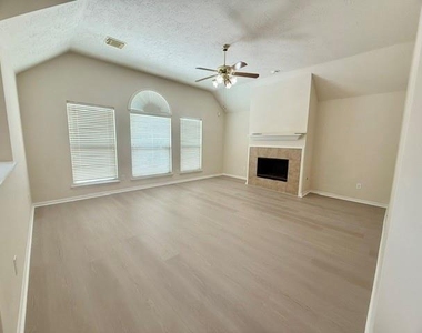 11126 Riverbank Ridge Lane - Photo Thumbnail 6